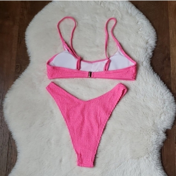 New Scrunchy Scoop Top and Brazilian Bottom Bikini Set Swimsuit Size M - Picture 6 of 7